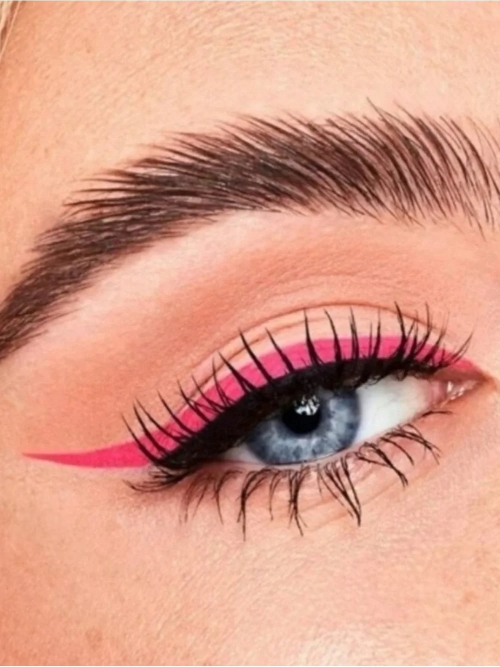 NEW! KYLIE Cosmetics Liquid Eyeliner Pen in 4 Ever Ting